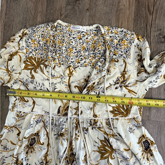 R. Vivimos • Boho V Neck Tassel Maxi Dress - Picture 10 of 16
